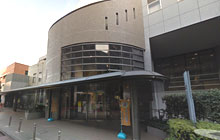 신주쿠 구립 오오쿠보 도서관